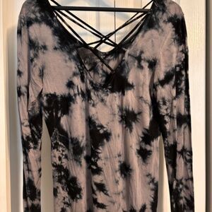 Rock & Republic peekaboo tie dye shirt